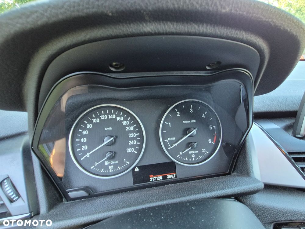 BMW Seria 2 216d Sport Line - 29
