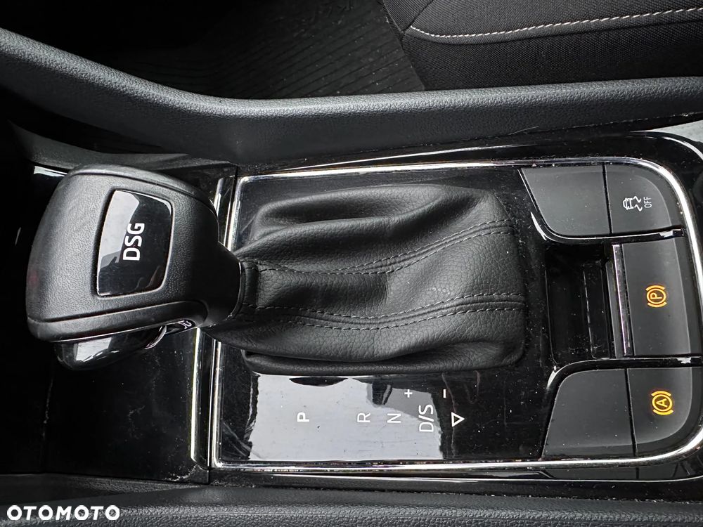 Skoda Karoq 1.6 TDI SCR DSG Style - 22