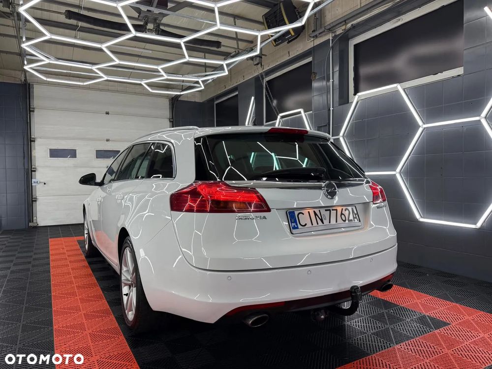 Opel Insignia 2.0 Turbo 4x4 Design Edition - 5