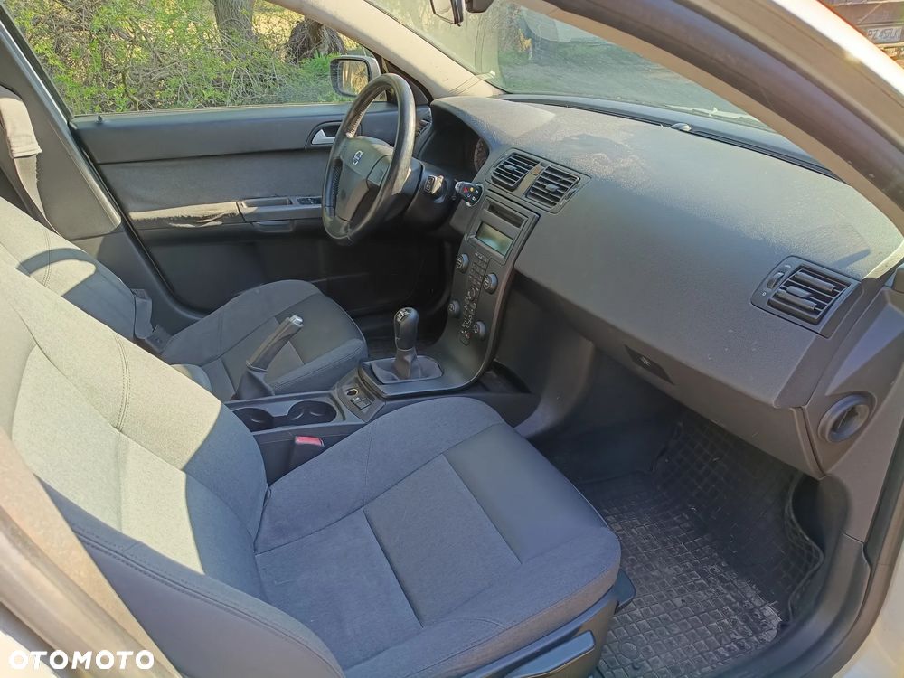 Volvo V50 2.0D Momentum - 7
