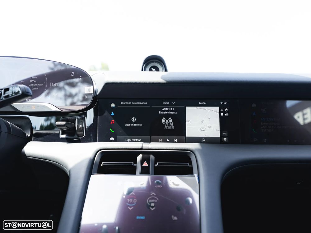 Porsche Taycan Sport Turismo bateria Performance Plus - 22