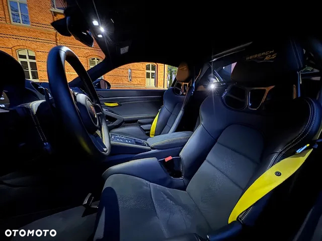 Porsche 718 Cayman GPF GT4 RS PDK - 26