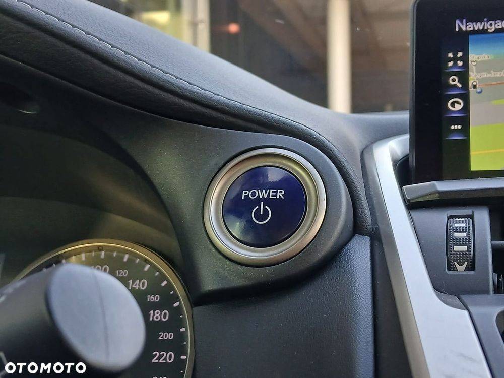 Lexus NX 300h F Impression AWD - 38