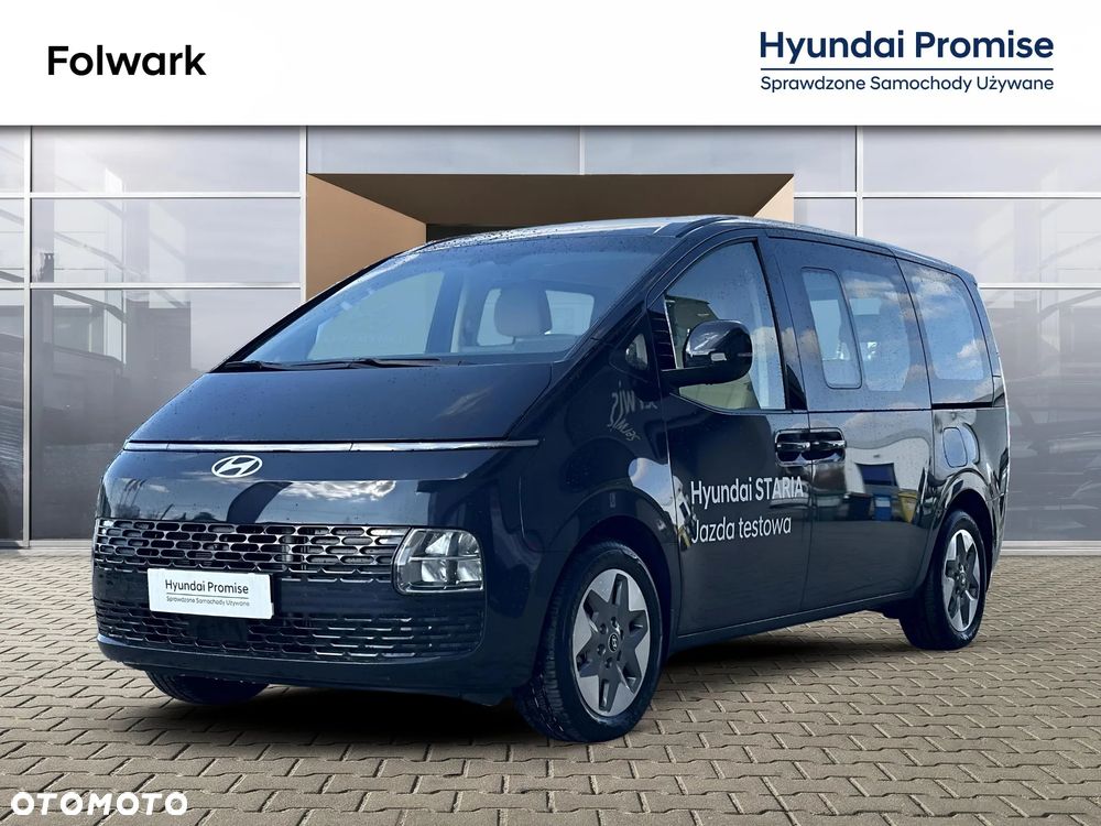 Hyundai Staria - 1