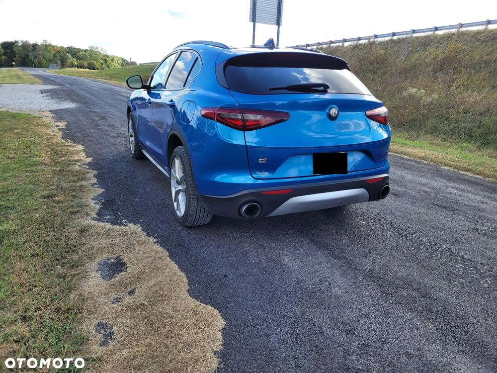 Alfa Romeo Stelvio 2.0 Turbo 16V AT8-Q4 Ti - 5
