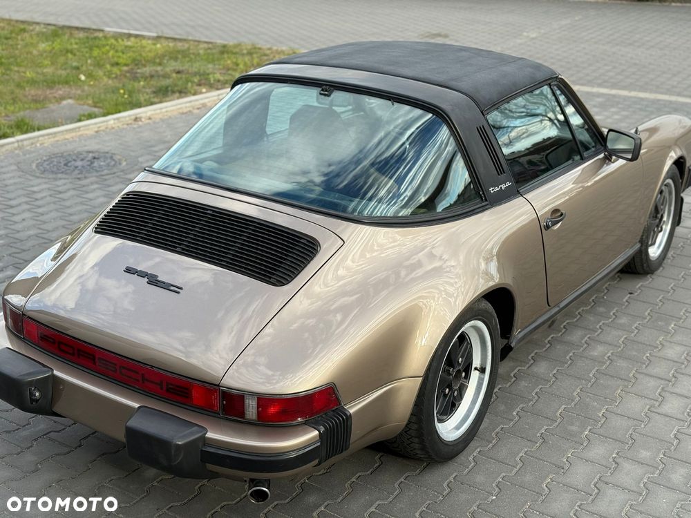 Porsche 911 - 11