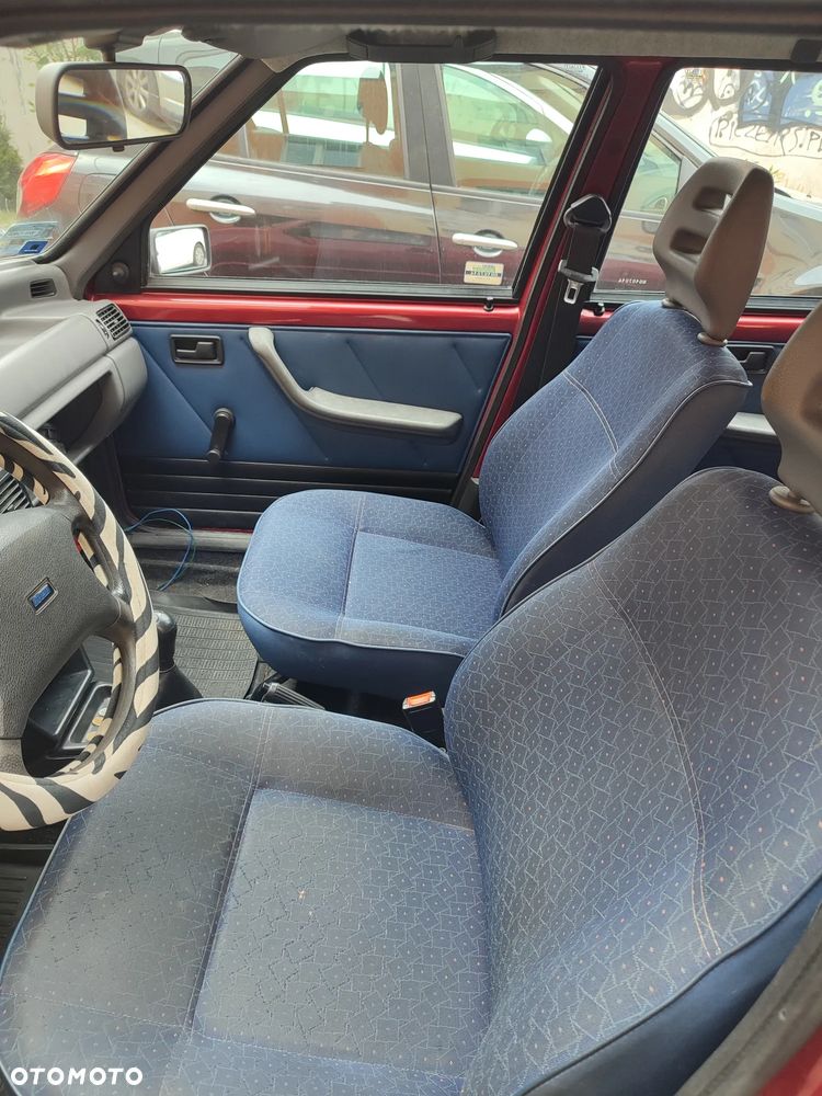 Fiat Uno 899 - 6