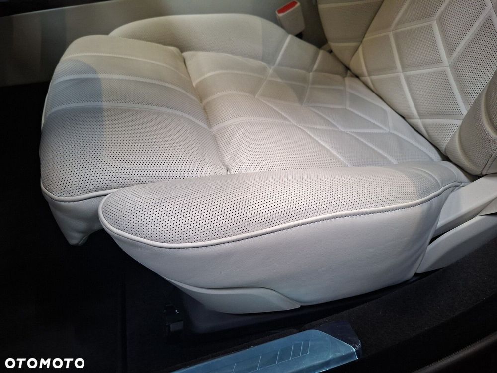 BMW Seria 7 - 13
