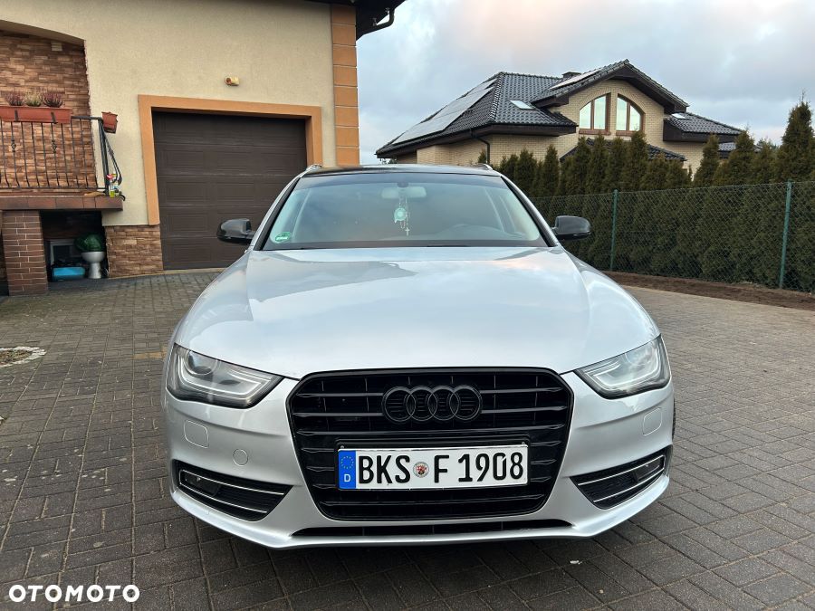 Audi A4 Avant 2.0 TDI DPF S line Sportpaket - 12