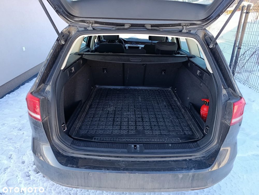 Volkswagen Passat Variant 1.8 TSI BMT Comfortline - 17