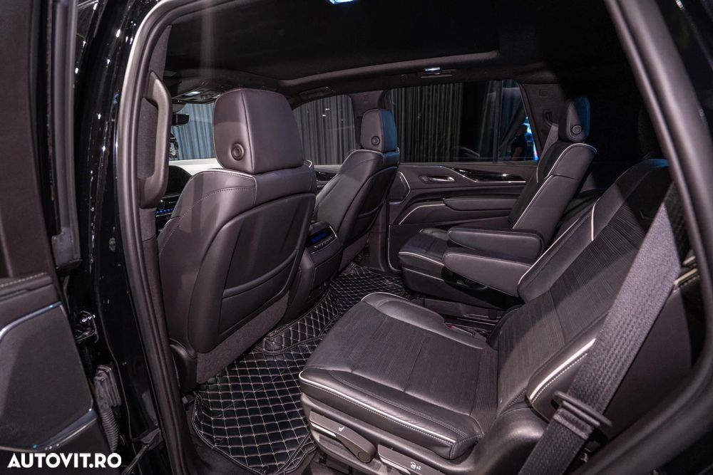 Cadillac Escalade 6.2 V8 AWD AT Platinum - 38