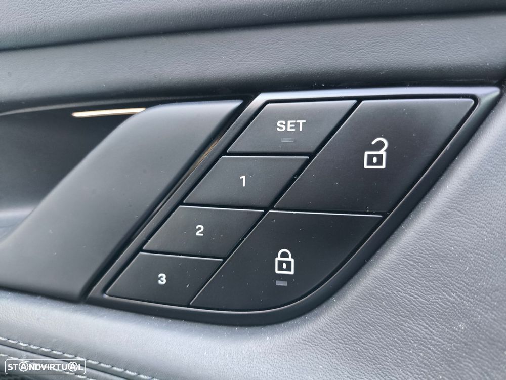 Porsche Taycan 4S - 17