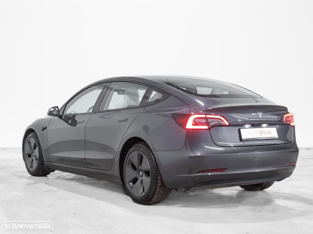 Tesla Model 3 Standard Range Plus RWD - 4