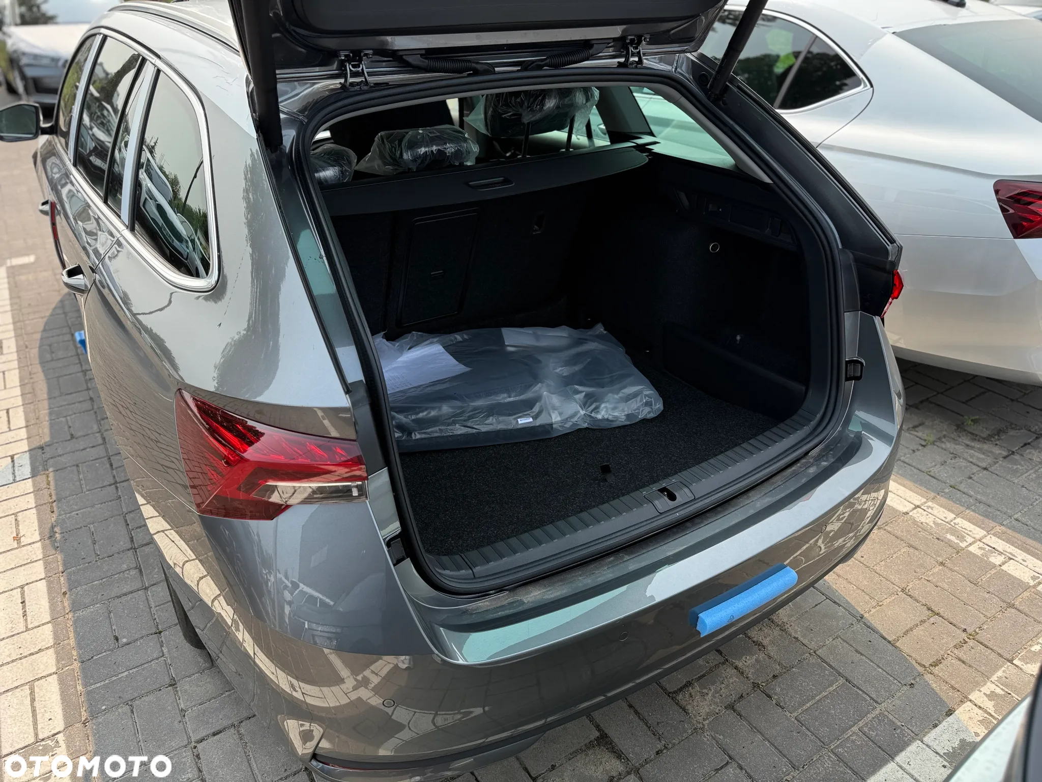 Skoda Octavia 2.0 TDI Sportline DSG - 19