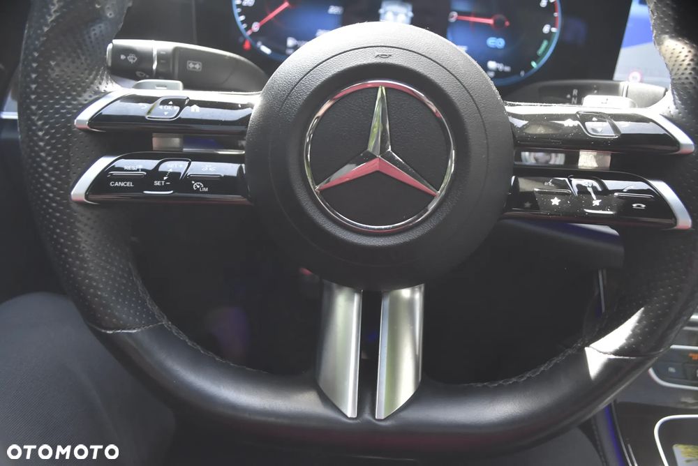 Mercedes-Benz Klasa E 350e 9G-TRONIC AMG Line - 13