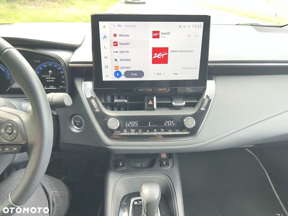Toyota Corolla 1.8 Hybrid Style - 18