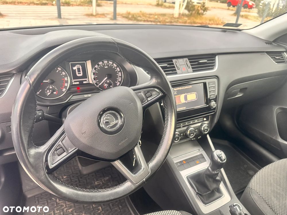 Skoda Octavia 1.6 TDI Ambition - 8