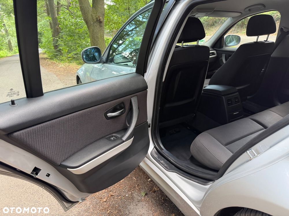 BMW Seria 3 320d DPF - 20