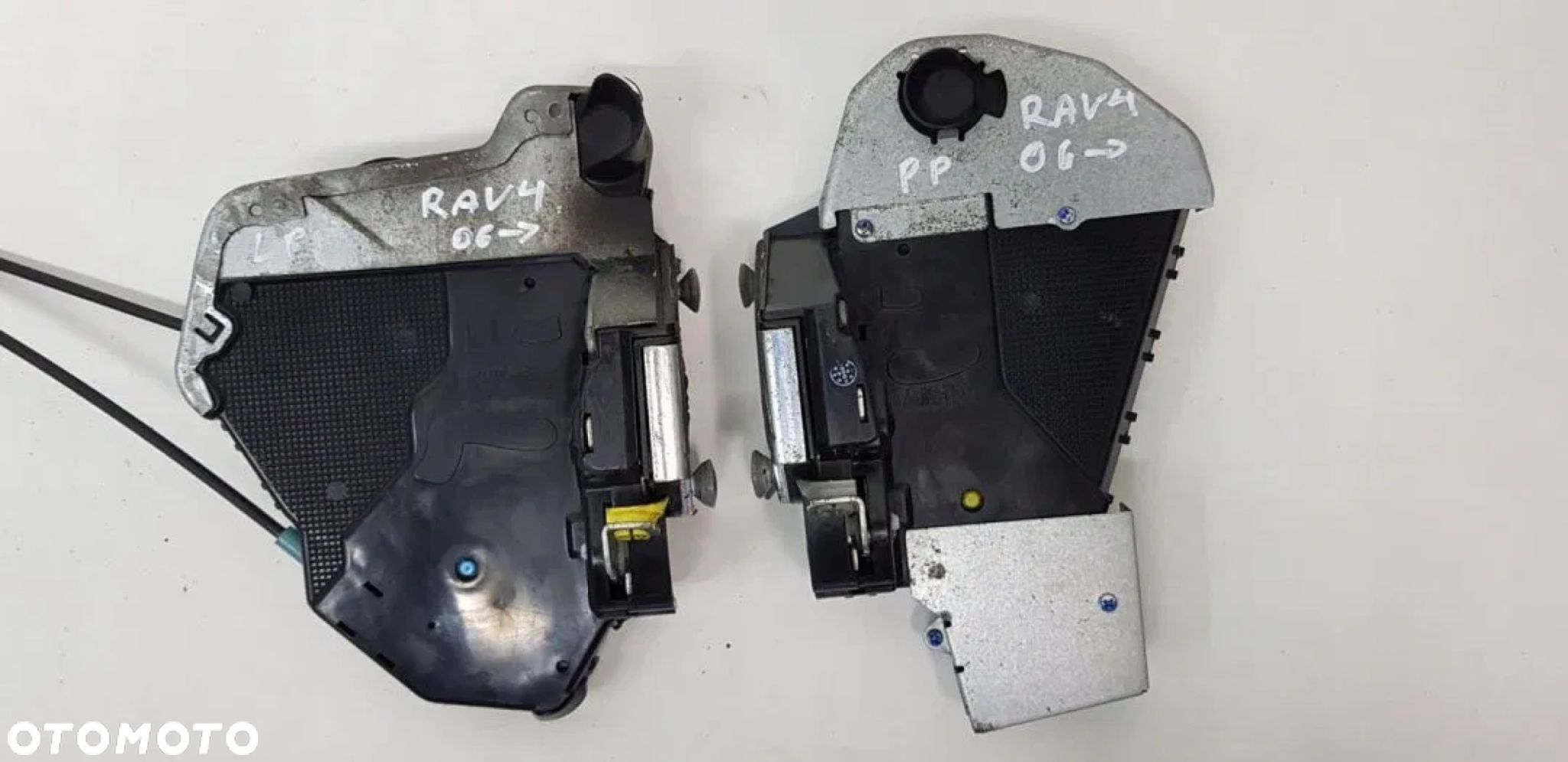 ZAMEK DRZWI PRZÓD LEWY PRAWY TOYOTA RAV4 III - 1