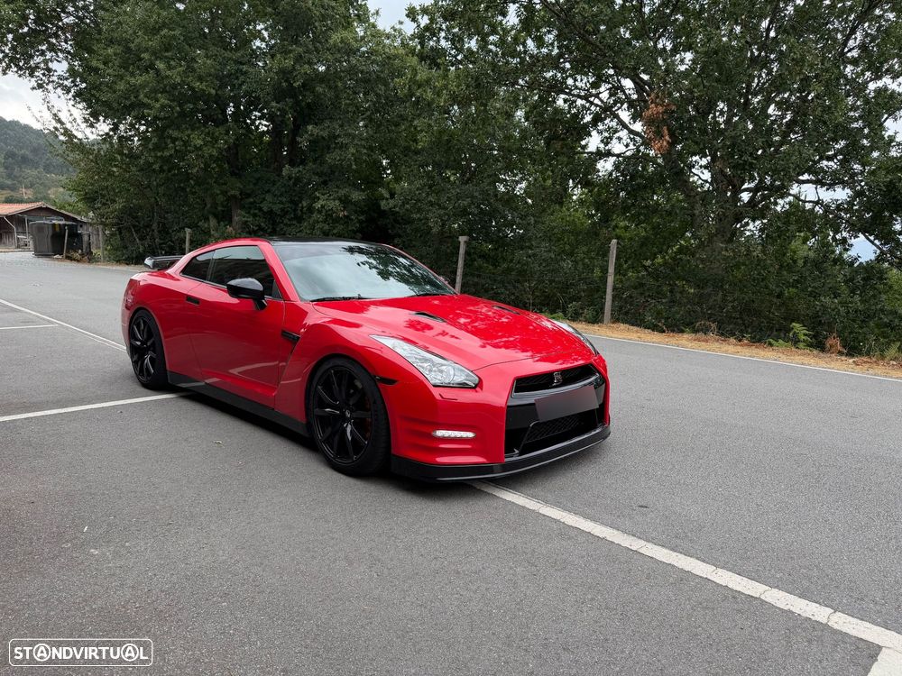 Nissan GT-R Black Edition - 1