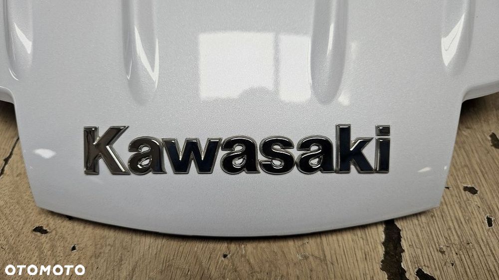Nakładka na kufer centralny Kawasaki GTR 1400  131LUU00-XX - 5