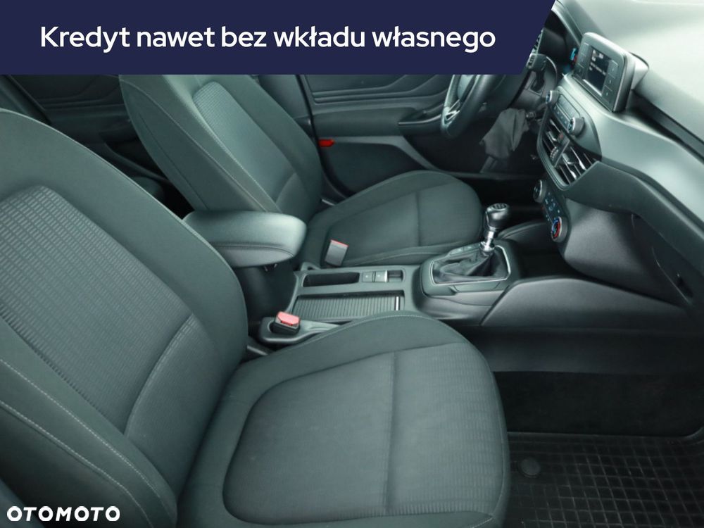 Ford Focus SW - 11