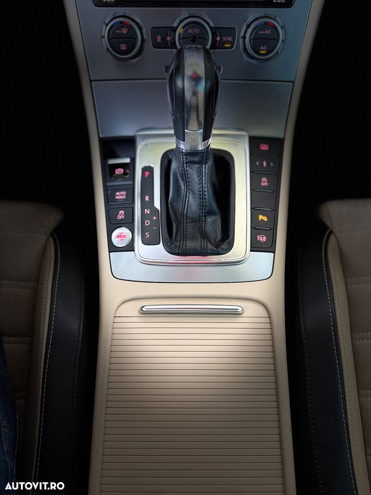Volkswagen Passat CC 2.0 TDI BlueMotion Technology DSG - 35
