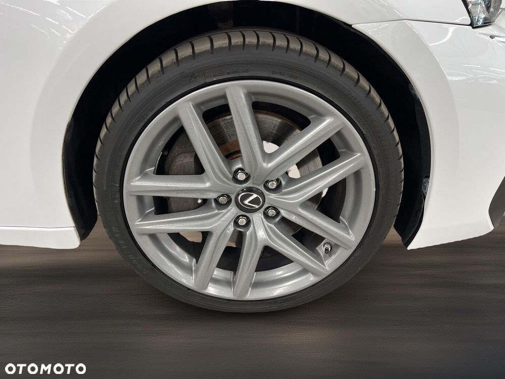 Lexus IS 200t F Sport - 21