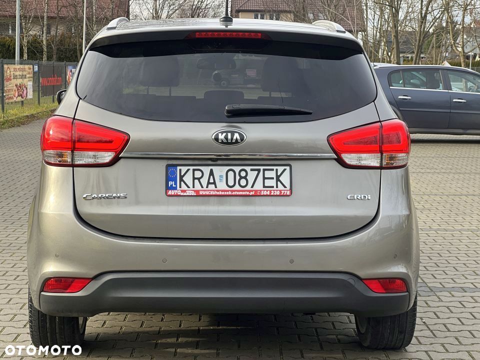 Kia Carens 1.7 CRDi Spirit - 38