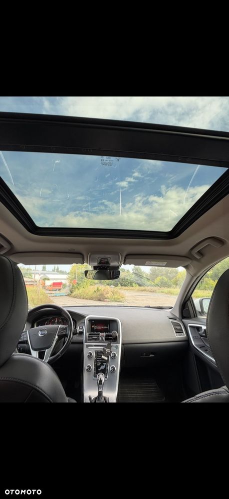 Volvo XC 60 D4 AWD Momentum - 10