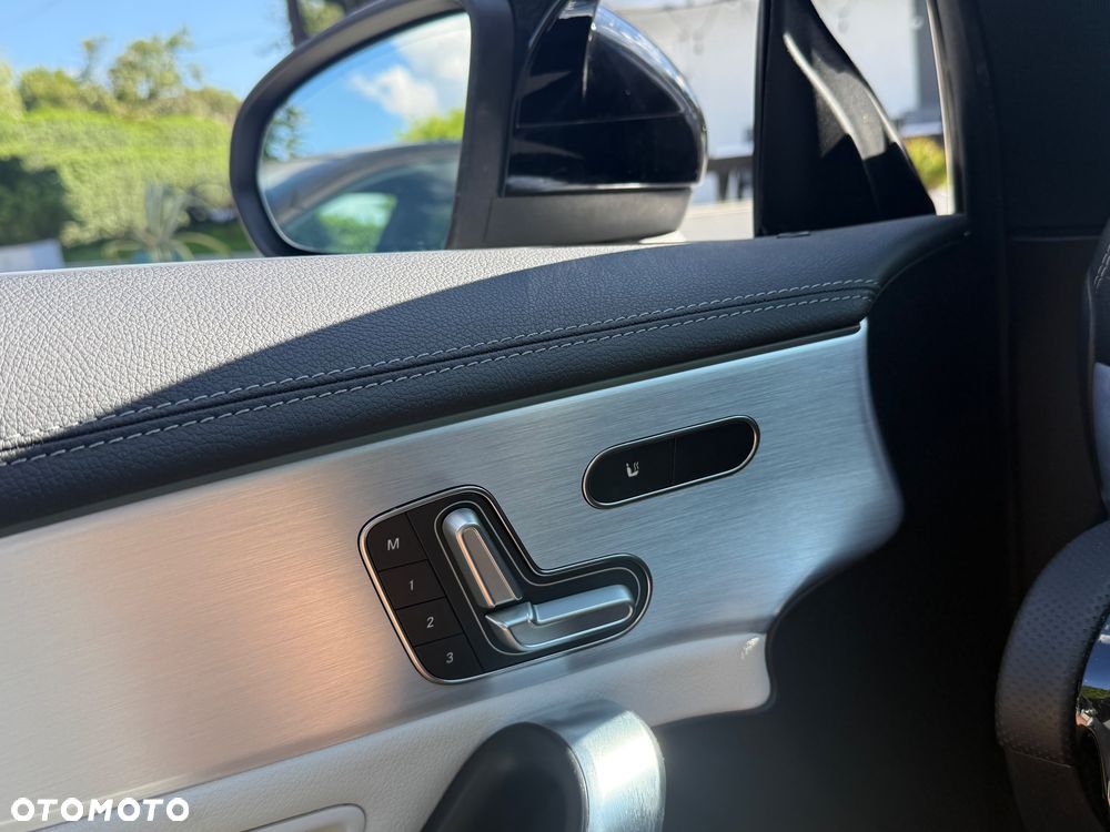 Mercedes-Benz CLA 250 4Matic 7G-DCT AMG Line - 11