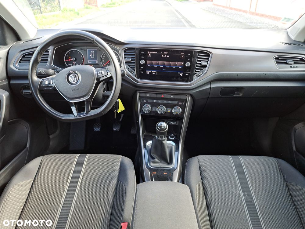 Volkswagen T-Roc ver-1-0-tsi-special-edition - 13