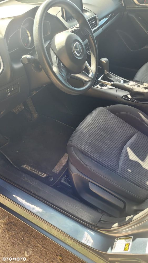Mazda 3 - 8
