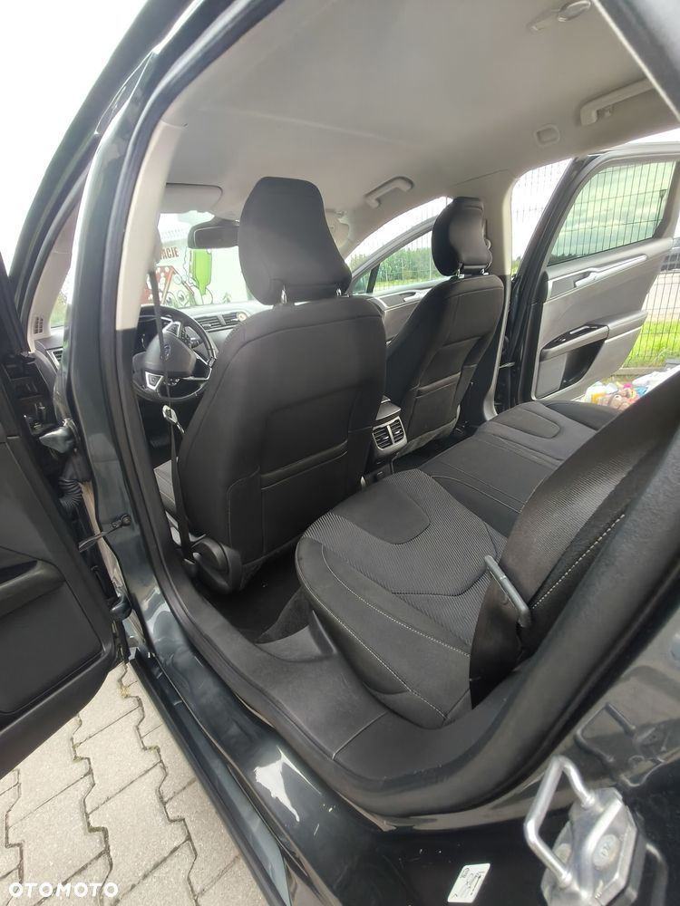 Ford Mondeo - 8