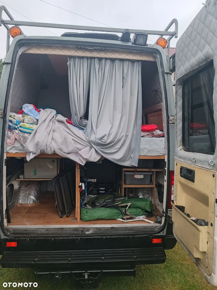 Mercedes-Benz Sprinter - 10