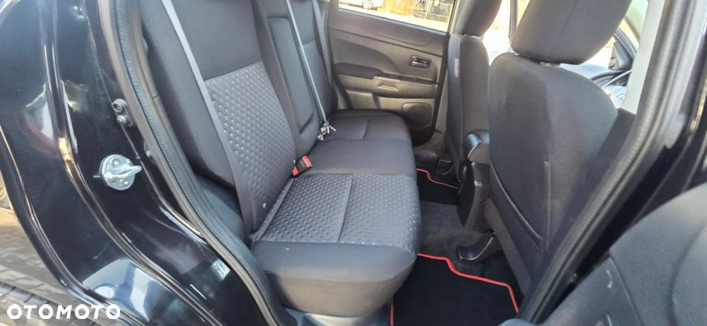 Mitsubishi ASX 1.8 DI-D 2WD Instyle - 32