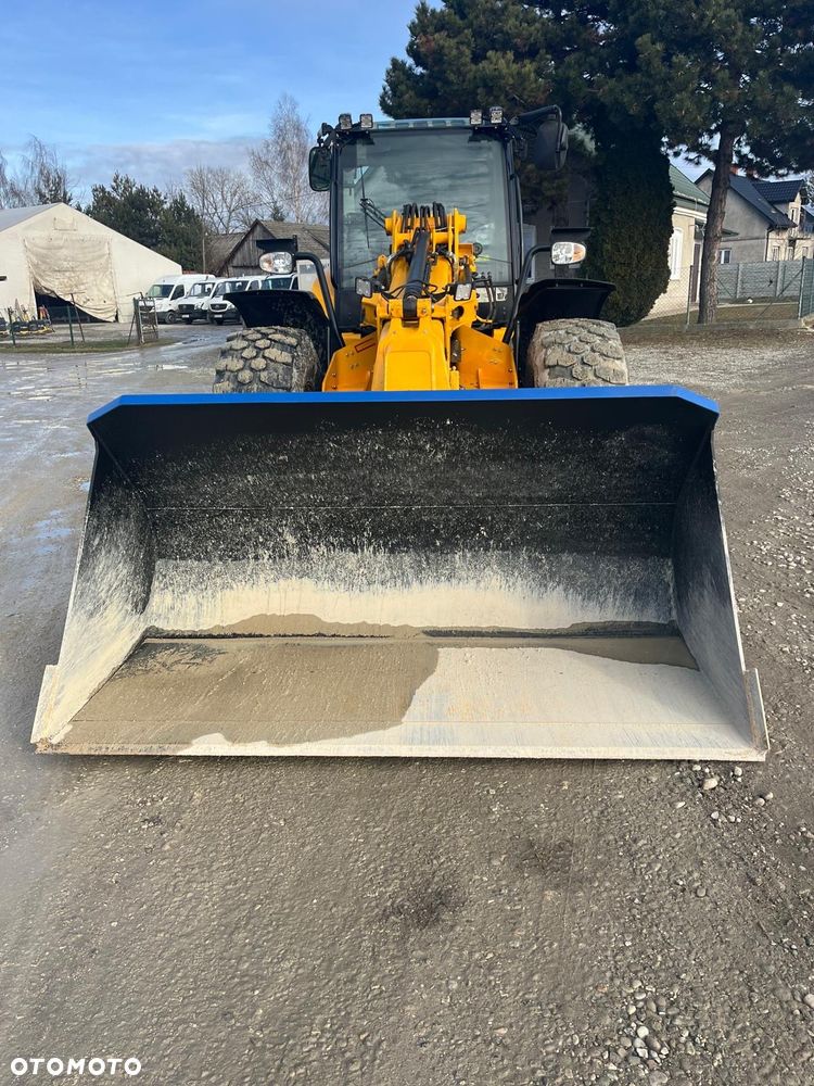 JCB TM420 T4F - 3