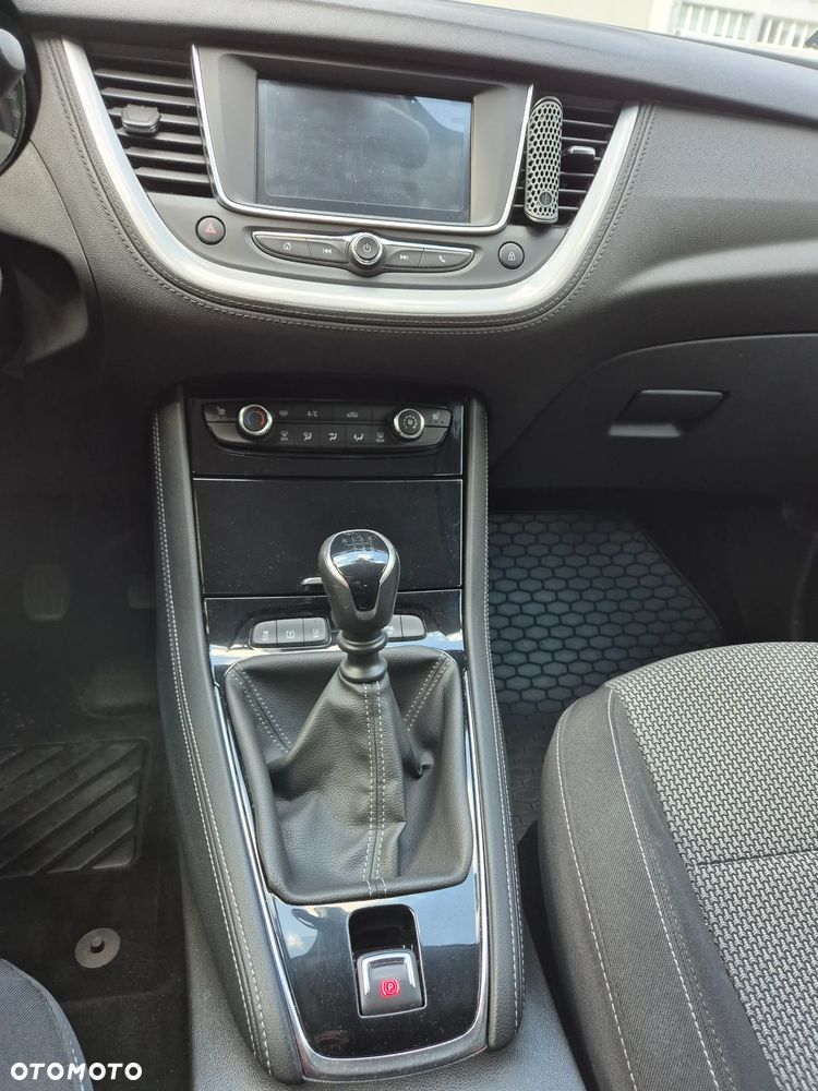 Opel Grandland X 1.2 T GPF Enjoy S&S - 12