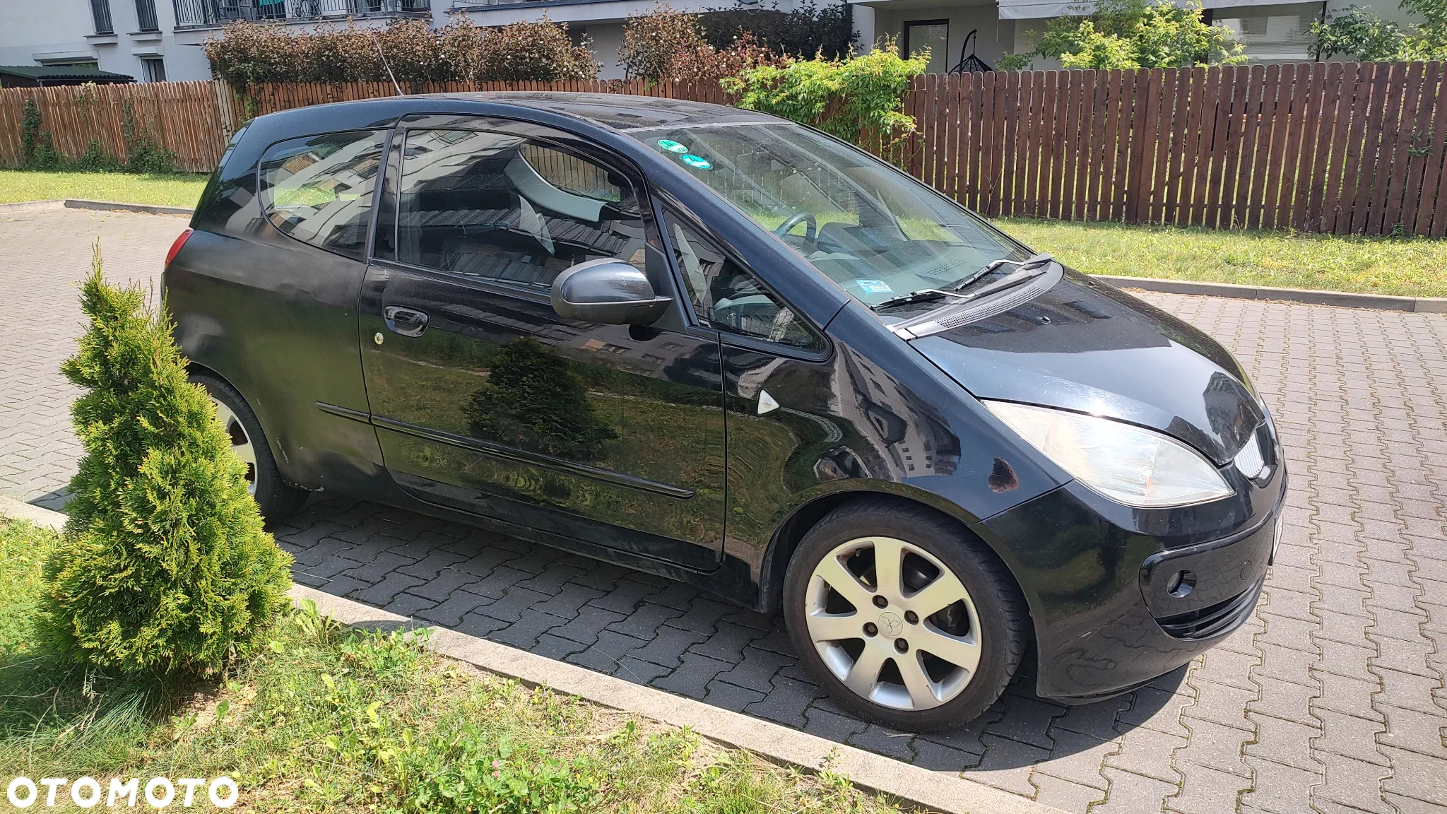 Mitsubishi Colt - 2