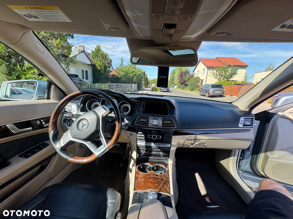 Mercedes-Benz Klasa E 350 4Matic 7G-TRONIC Performance - 13