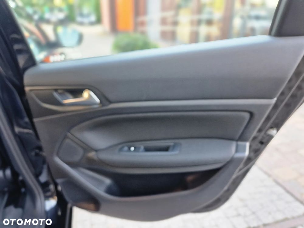 Peugeot 308 SW 1.6 BlueHDi Allure S&S - 33