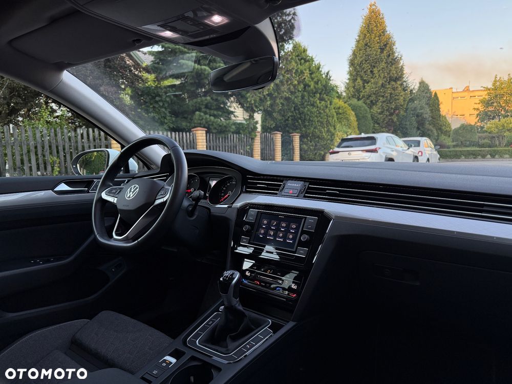 Volkswagen Passat 1.5 TSI EVO Business - 25