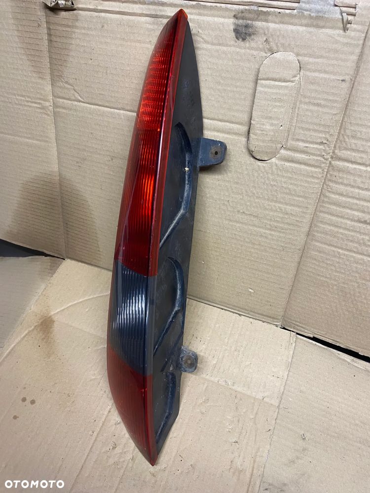 LAMPA TYLNA LEWA FORD FOCUS MK2 4M5113N004C - 3