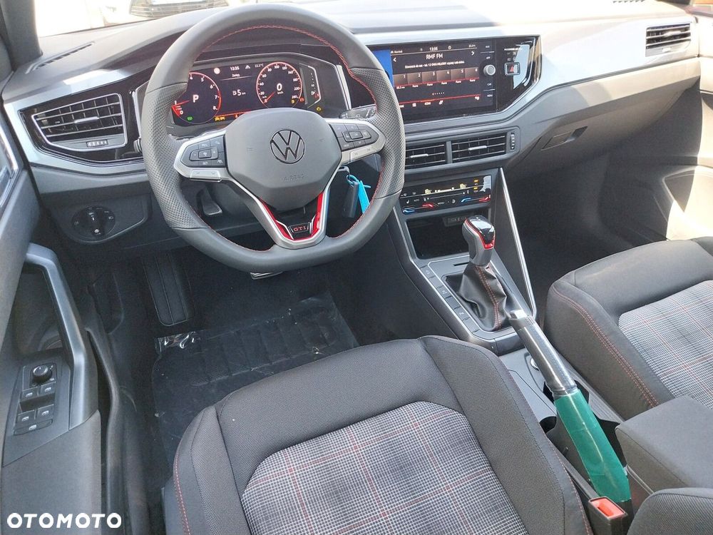 Volkswagen Polo - 18