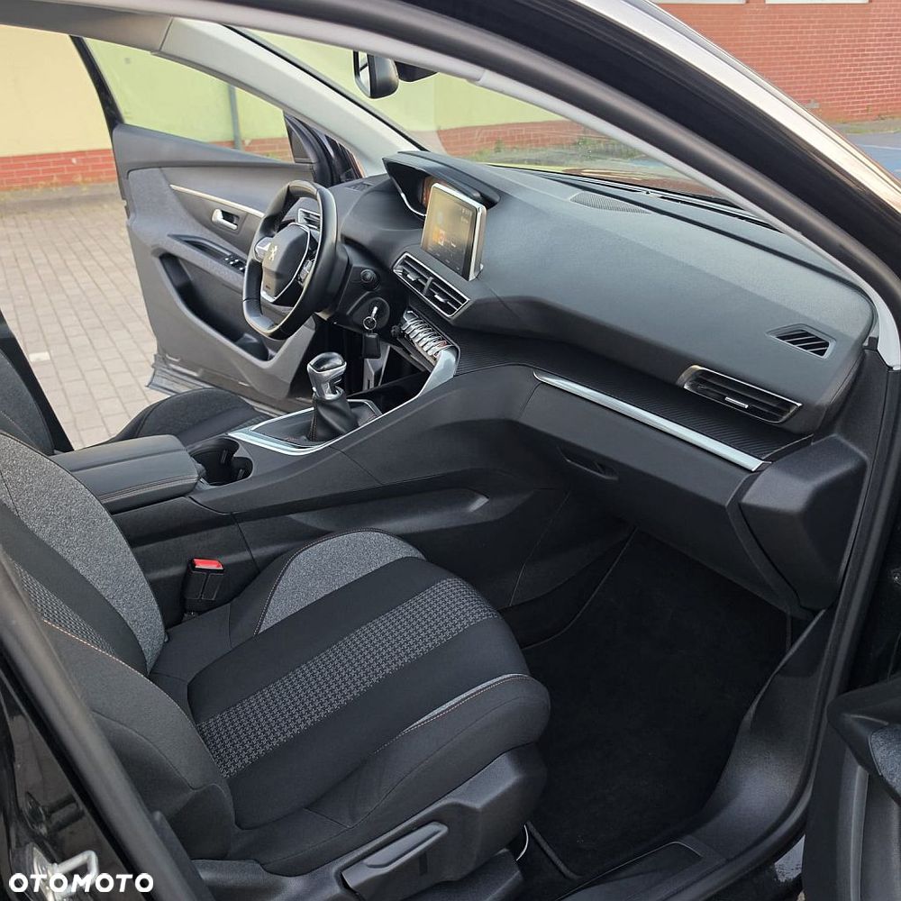 Peugeot 5008 BlueHDI 130 Active Business-Paket - 22