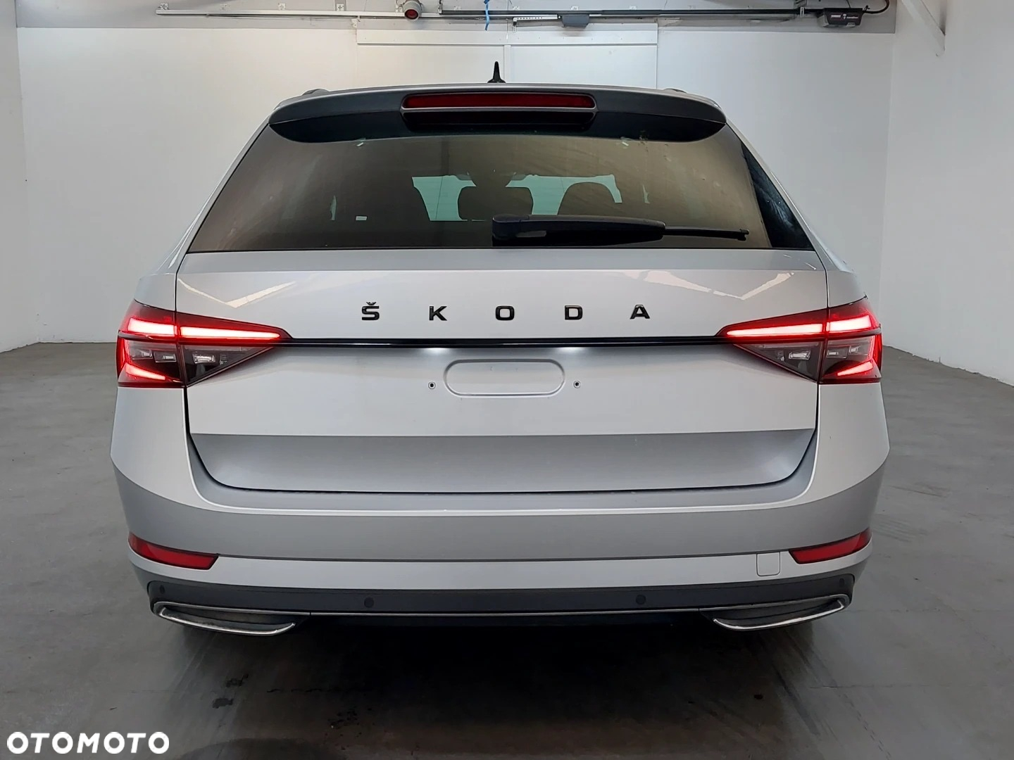 Skoda Superb 2.0 TDI 4x4 DSG Sportline - 12