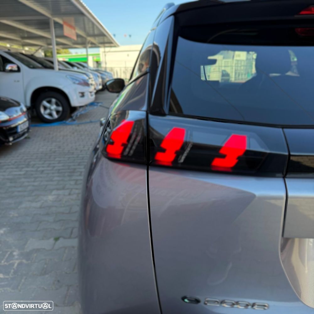 Peugeot e-2008 50 kWh GT Line - 24