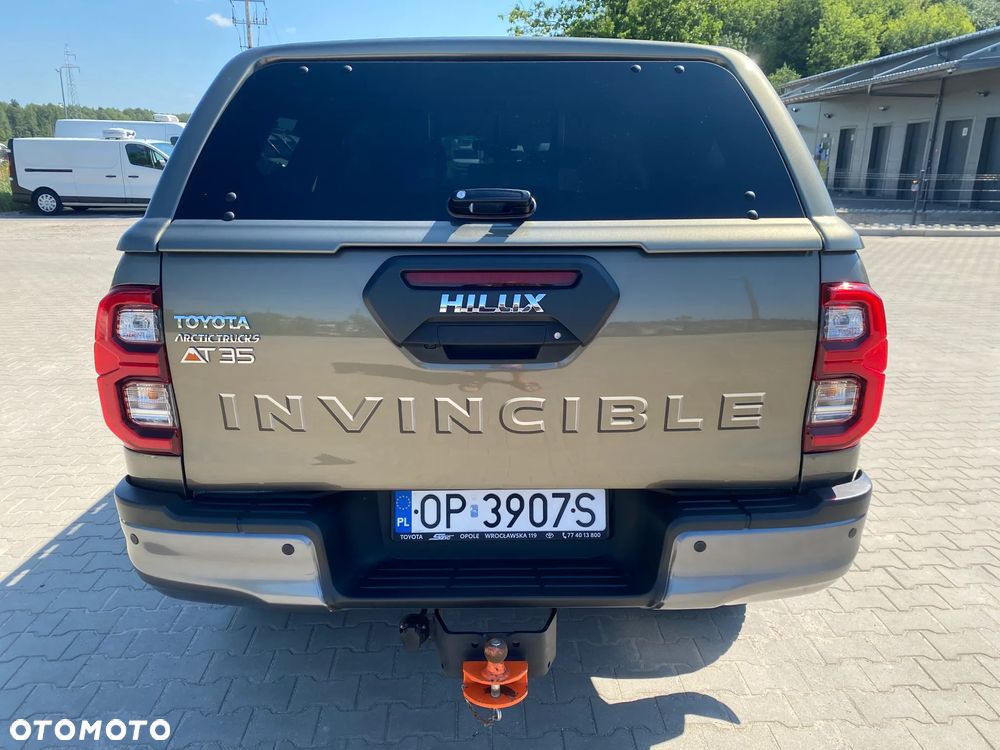 Toyota Hilux 2.8 D-4D Double Cab Invincible 4x4