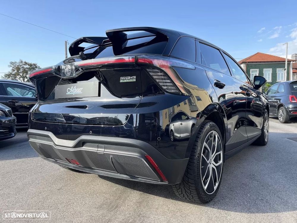 MG MG4 64 kWh Luxury - 51