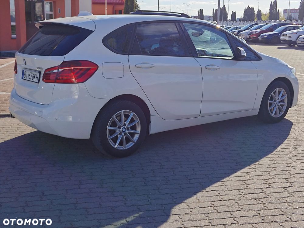 BMW Seria 2 218i - 10